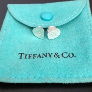 Mini heart tag errings